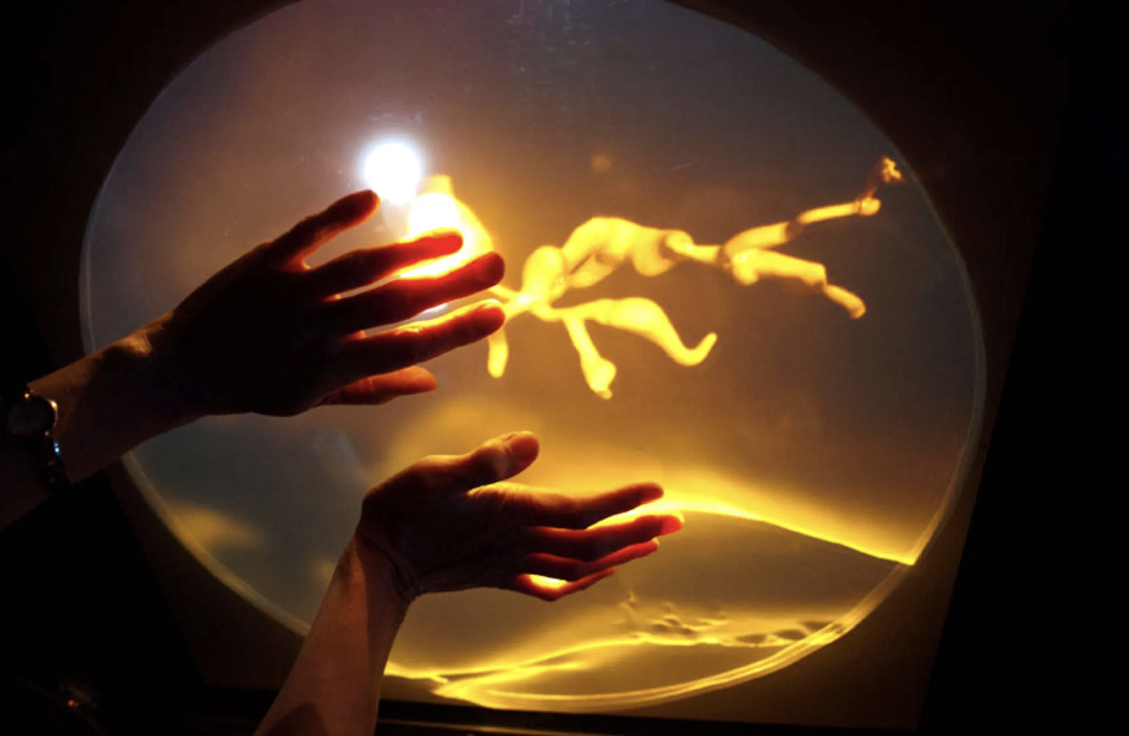Finitude (Mallee: Time) - projected structure and participant gesture